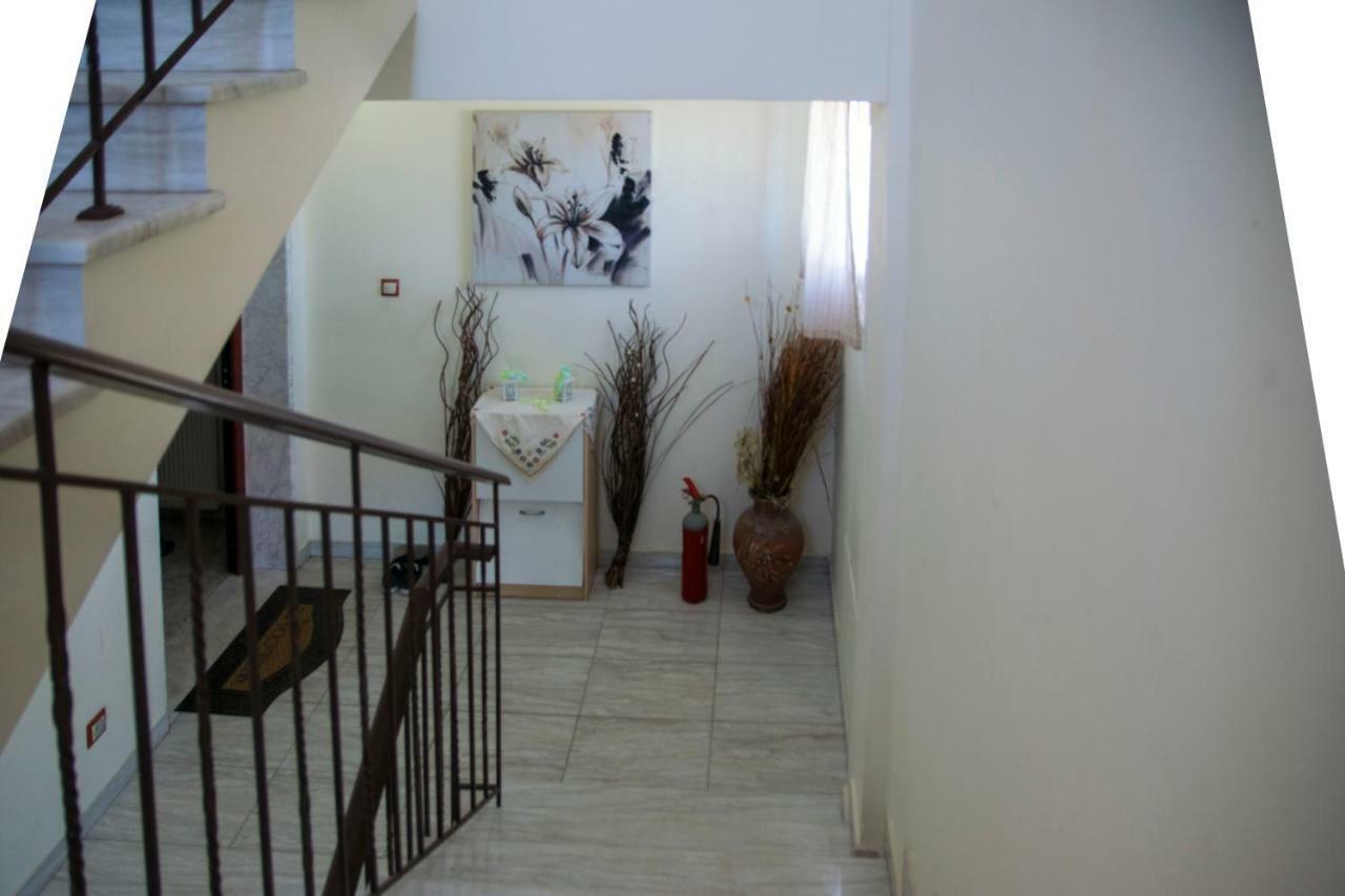 Villa Filimon เนอาวรัสนา ภายนอก รูปภาพ